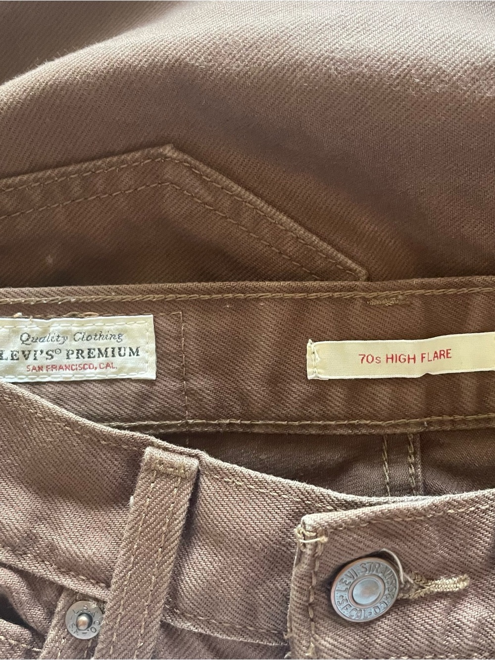Levi's Premium 70s High Flare Jeans Rich Brown High Rise Size 24 Accent Pockets - Picture 7 of 10